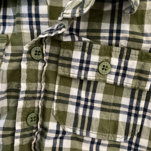 OshKosh Baby Boy Button-down Shirt 12 mos. - Picture 4 of 6